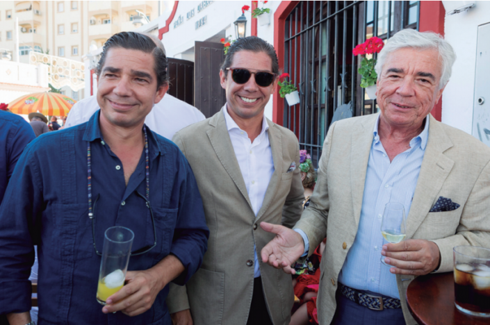Luis Blanco enjoying the company of his twins Ignacio and José Manuel. Happy Fair!
