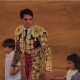 The bullfighter from Estepona, Salvador Vega, went around the arena after his triumph accompanied by his children to whom he had dedicated the bull previously.